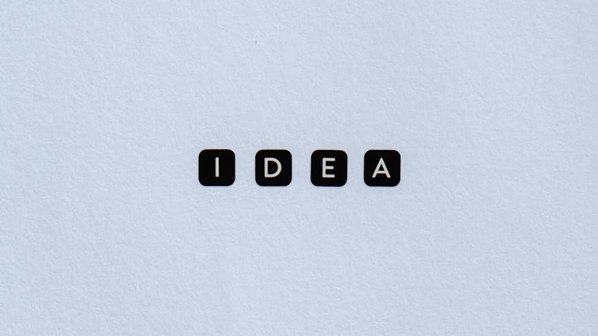 Minimalist abstract background representing focus and clarity.